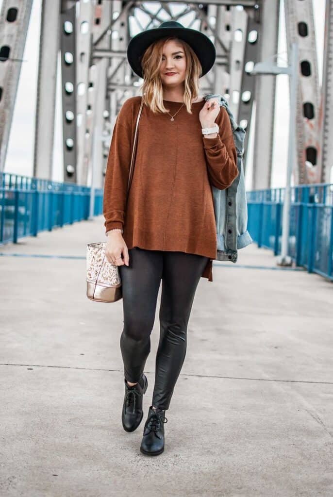 24 conjuntos sencillos de otoño con leggings » Lady Decluttered - conjunto con leggings marrones