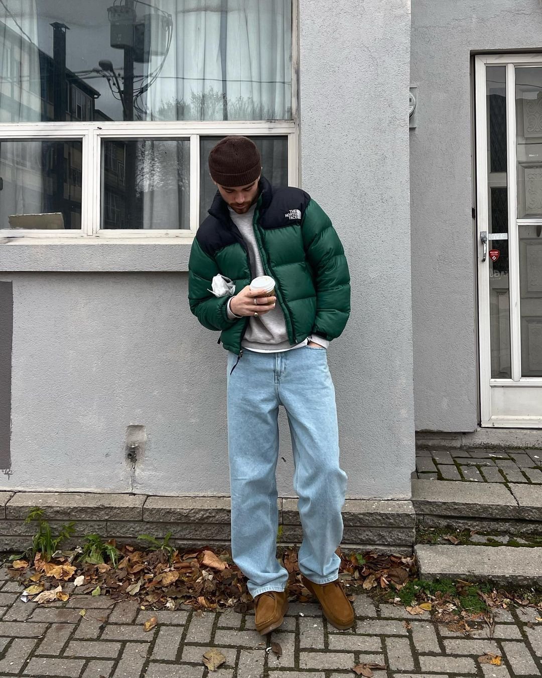 35 ideas de conjuntos con chaqueta acolchada para hombre | Conjuntos con chaqueta acolchada, conjuntos para hombre, conjuntos de streetwear para hombre - Conjunto con chaqueta acolchada marrón