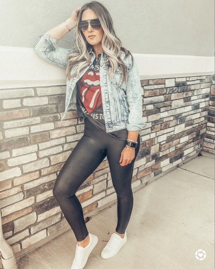 Conjunto de camiseta de banda | Conjunto de leggings de cuero sintético Conjunto de camiseta de banda | Conjunto de leggings de cuero sintético - Conjunto de leggings de cuero sintético