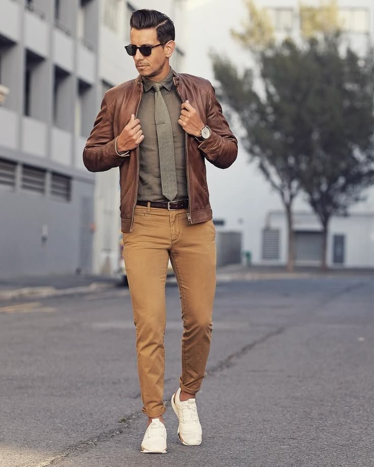 Lo que llevaba mi novio: traje de chaqueta marrón