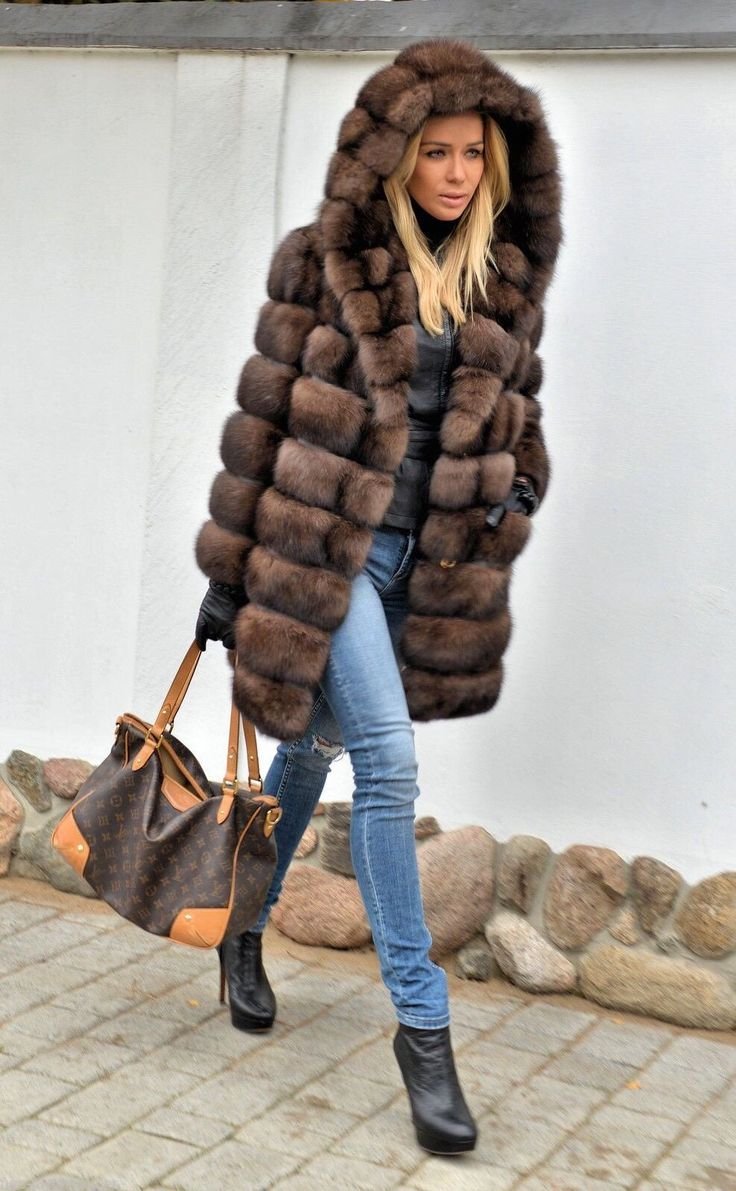 Página de pin - conjunto de chaqueta de piel