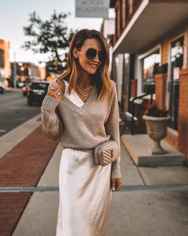 14 lindos atuendos de moda para San Valentín – Current Boutique - suéteres lindos atuendos estéticos